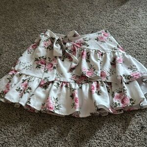 Super Trendy Tied Floral Skirt Barely Worn